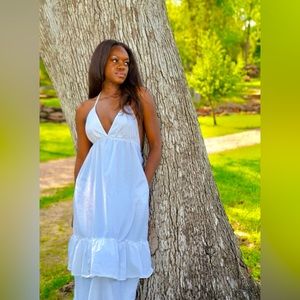 NWOT Cottage Core White Maxi Lightweight Open back, Cotton Dress size S/M